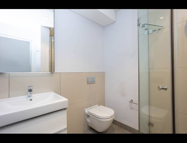 2 BEDROOM APARTMENT FOR SALE IN RONDEBOSCH